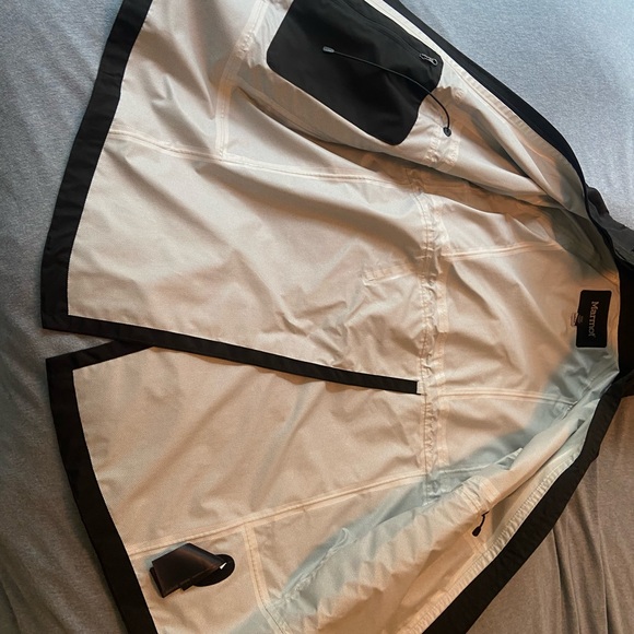 Marmot Women's EVODry Kingston Rain Jacket Black size small - Picture 7 of 7